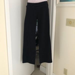 Burberry women’s sweat pants size M black w/trim